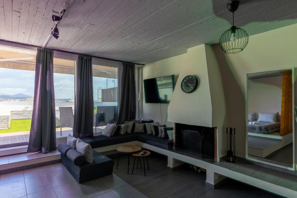 Deko Penthouse Suite Солун Екстериор снимка
